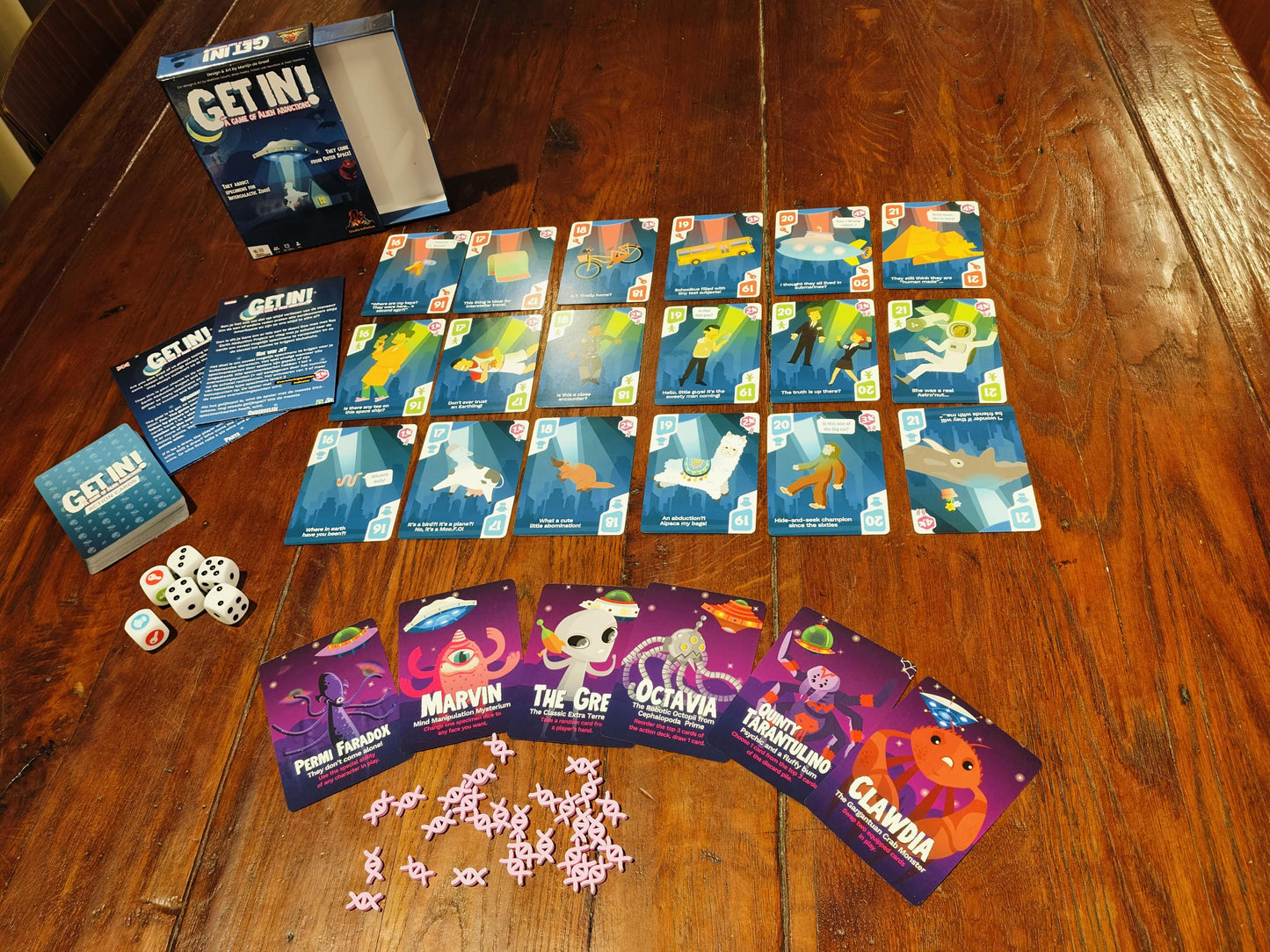 Get In! bordspel van Studio Infinitus – alien dobbelspel met UFO’s en abducties